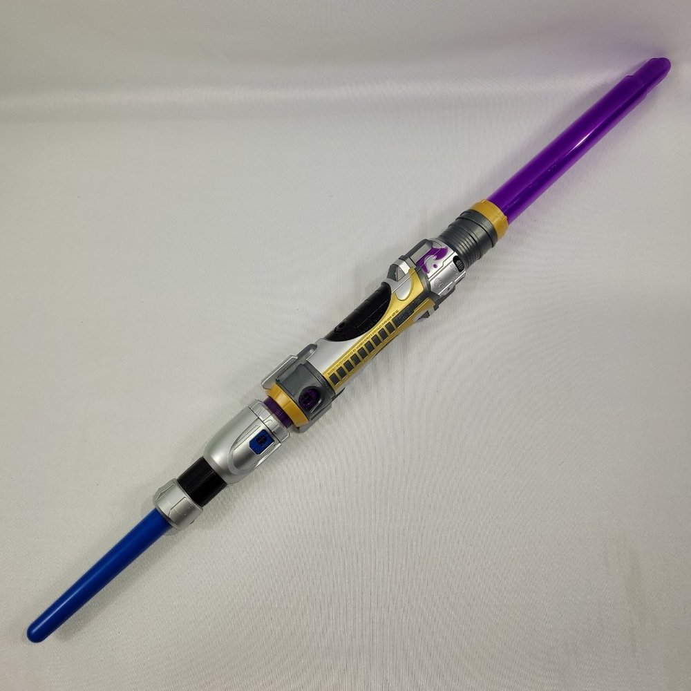 Star Wars Rey Skywalker Blade Builders Electronic Extending Lightsaber
